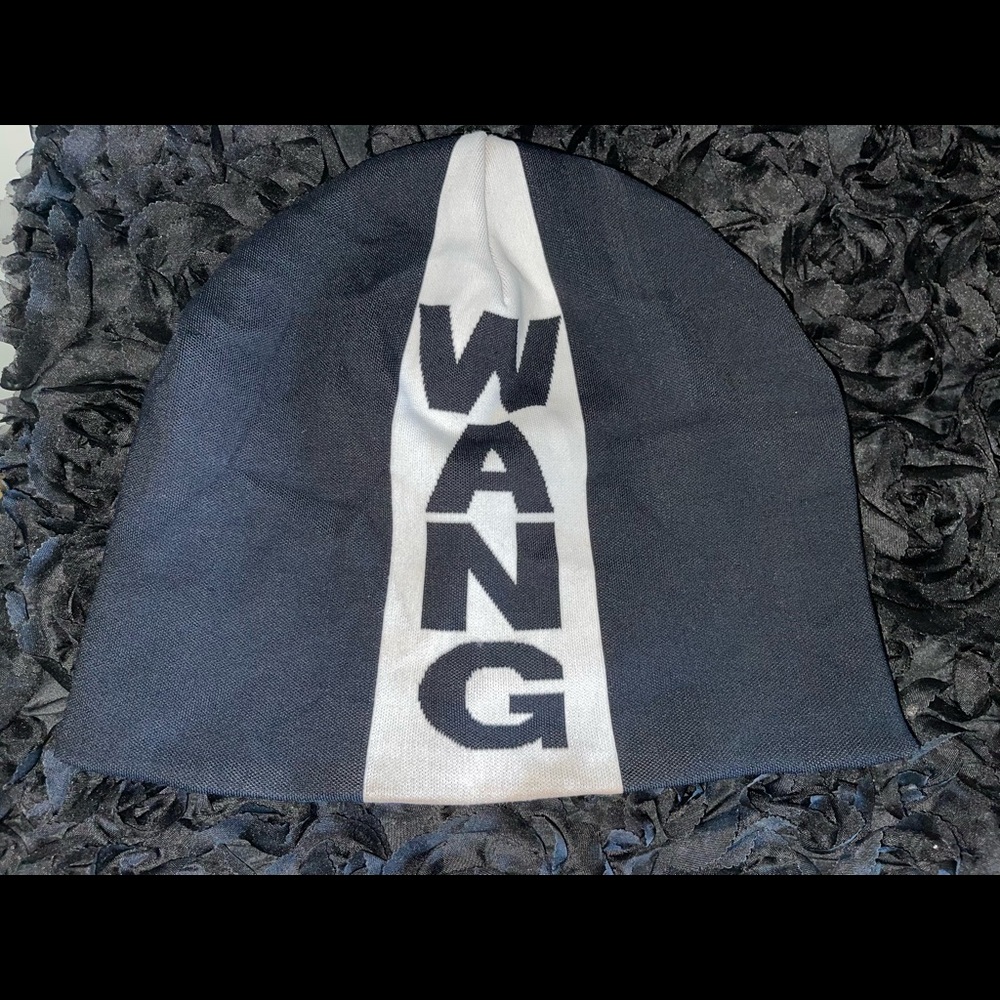 Alexander Wang hat